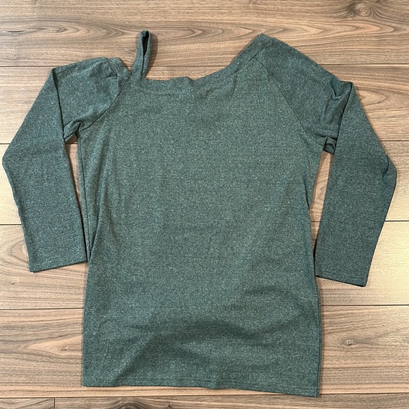YOINS Women’s Semi-Casual Long Sleeve - Size: Small - Picture 3 of 3